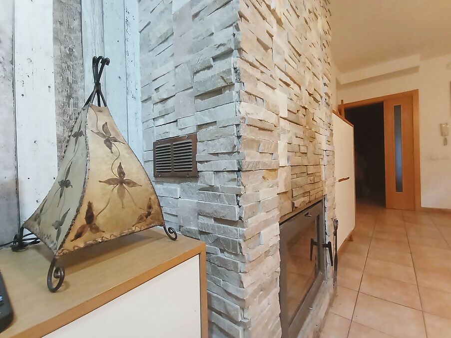 Casa adossada en venda a Hostalric a prop de tots els serveis