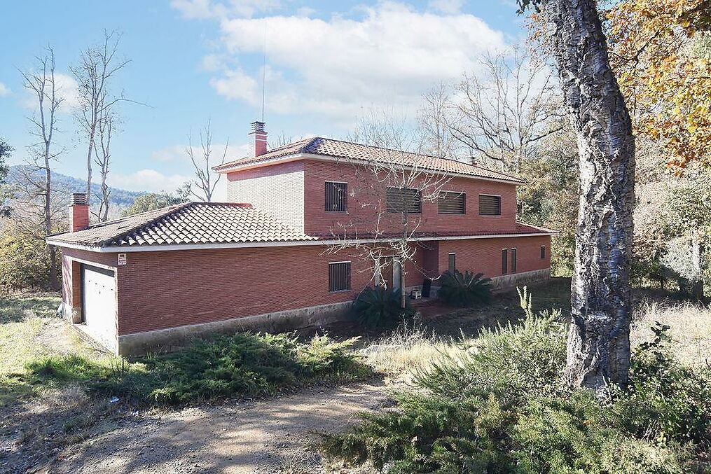 Torre en venta en Caldes de Malavella