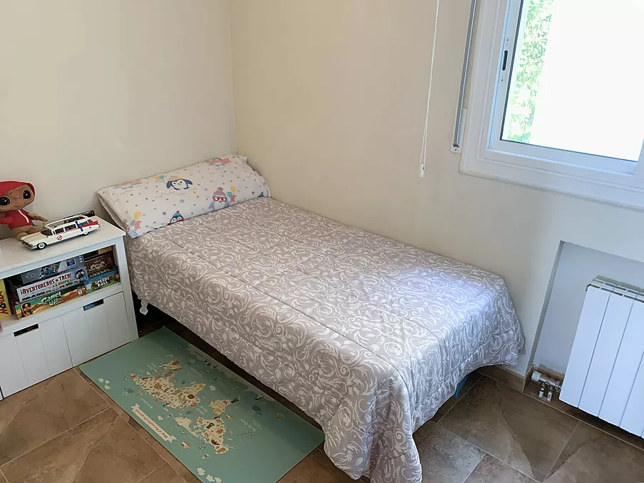 PISO EN VENTA EN HOSTALRIC