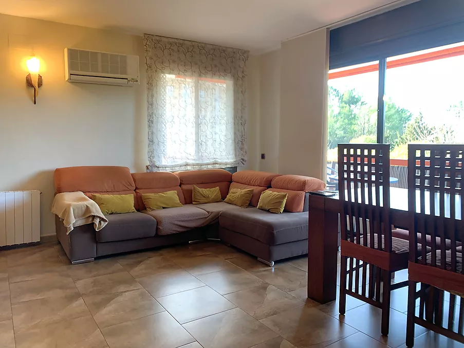 PISO EN VENTA EN HOSTALRIC