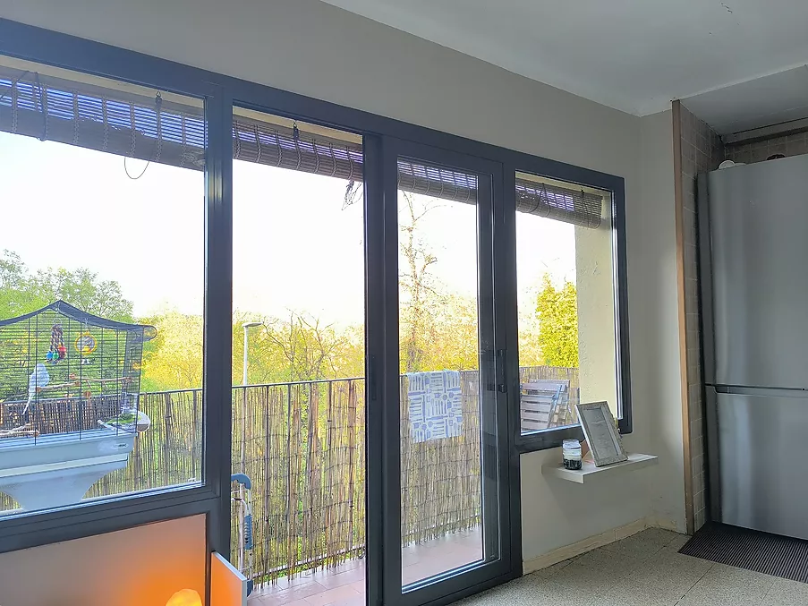 PIS EN VENDA A HOSTALRIC