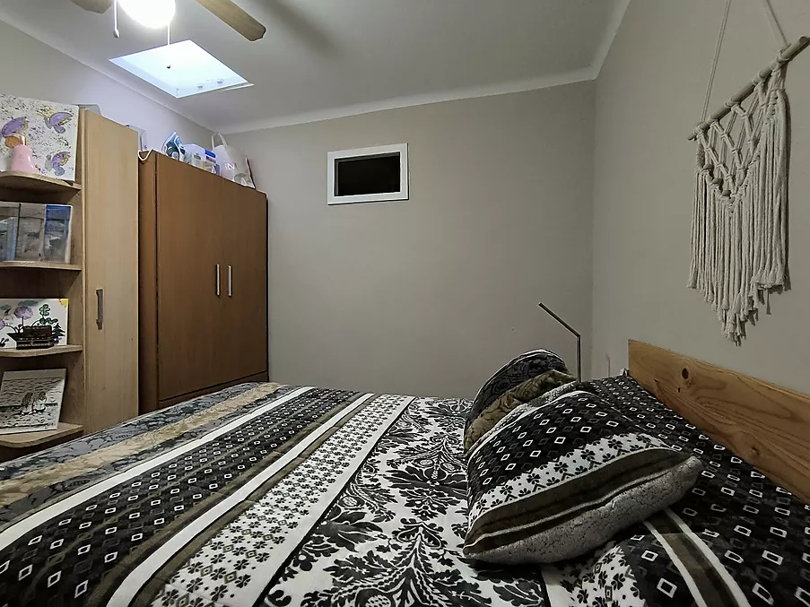 PIS EN VENDA A HOSTALRIC