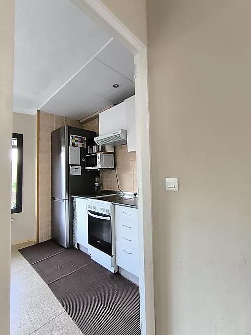 PIS EN VENDA A HOSTALRIC