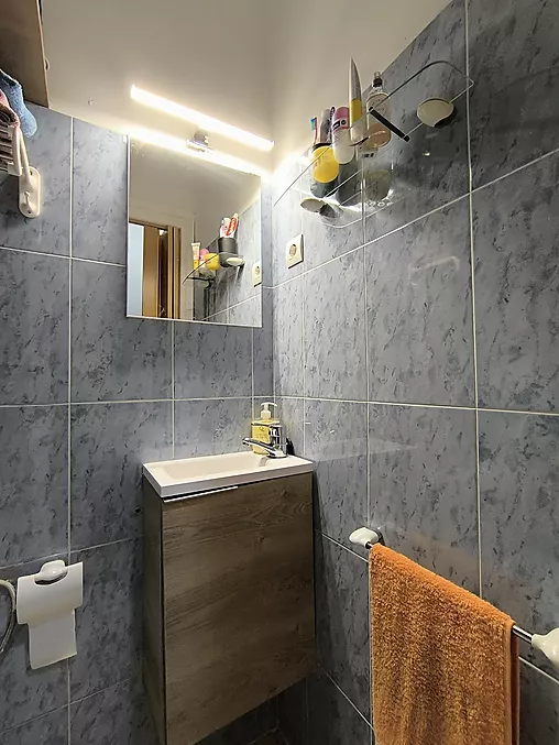 PIS EN VENDA A HOSTALRIC