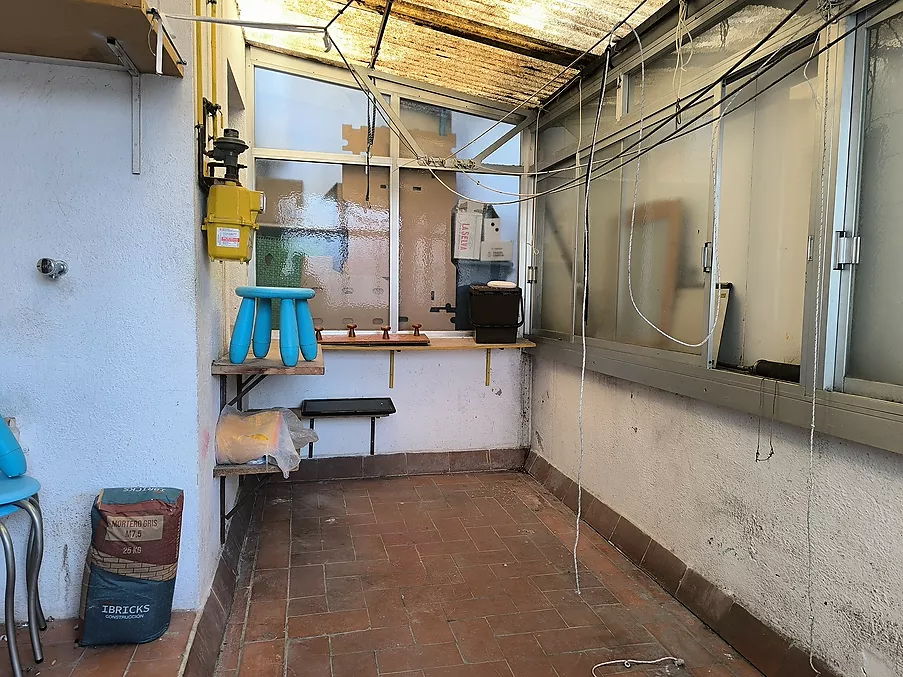 PIS EN VENDA A HOSTALRIC