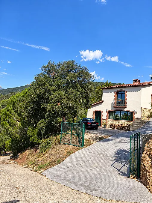Torre en venta en Sant Feliu de Buixalleu