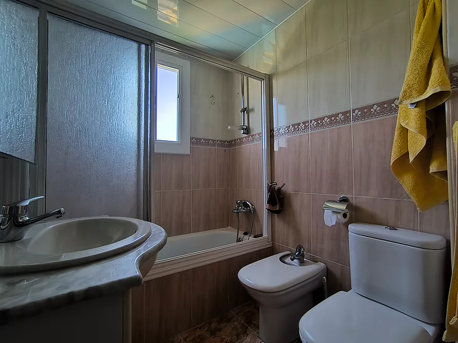 PISO EN VENTA EN HOSTALRIC