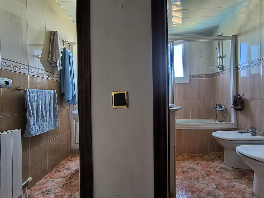 PISO EN VENTA EN HOSTALRIC