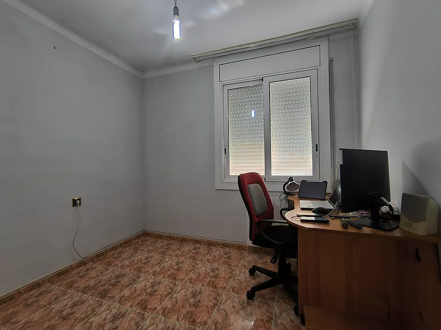 PISO EN VENTA EN HOSTALRIC