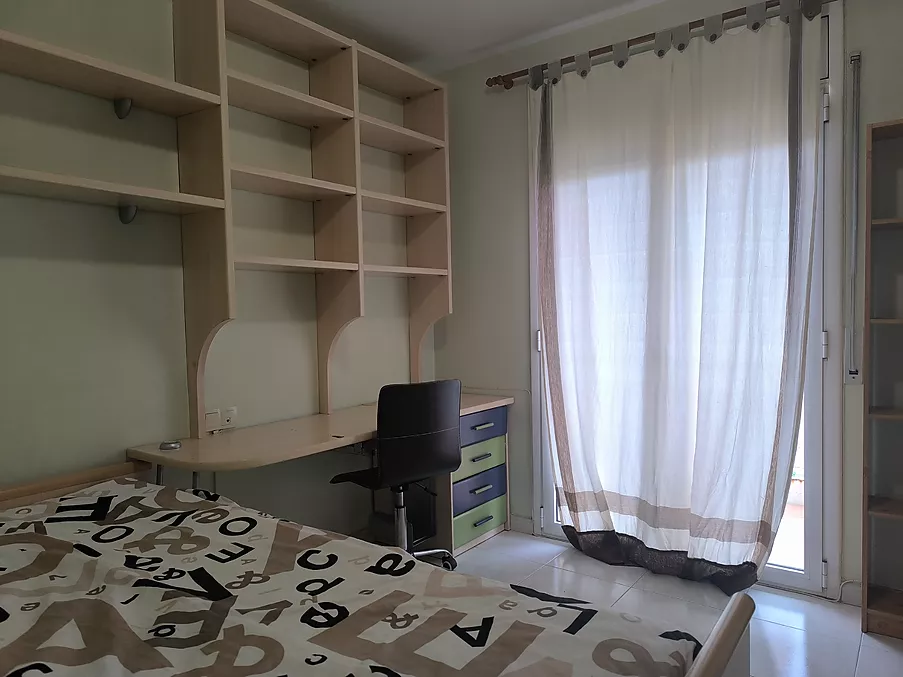PISO EN VENTA EN HOSTALRIC