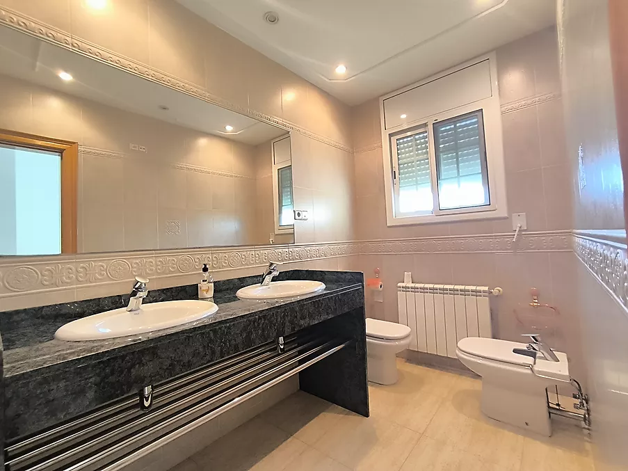 MAGNÍFICA TORRE EN VENTA EN LA ZONA DE TORDERA