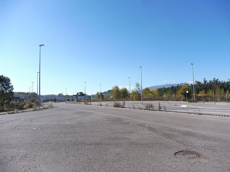 Terreny industrial edificable en venda a Massanes