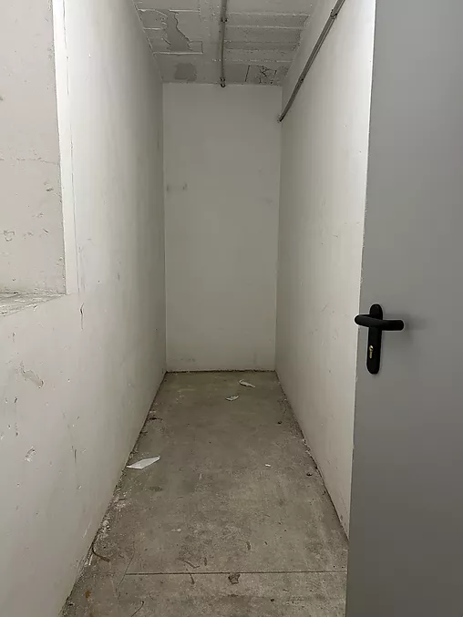 cuina amb sortida a amplia terrassa molt íntima