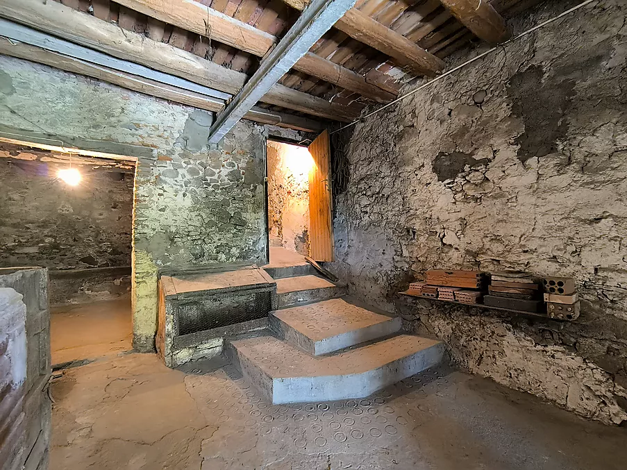 CASA DE POBLE EN VENDA A HOSTLARIC